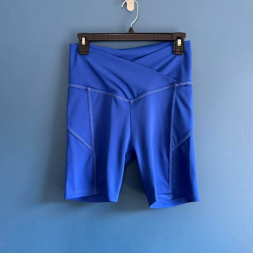 Wilo Blue Bike Shorts Women's Size Large High Rise Pocket Workout Gym Pilates